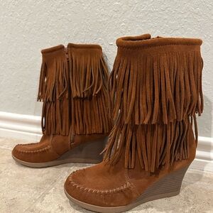 Minnetonka Brown Fringe Wedge Boots